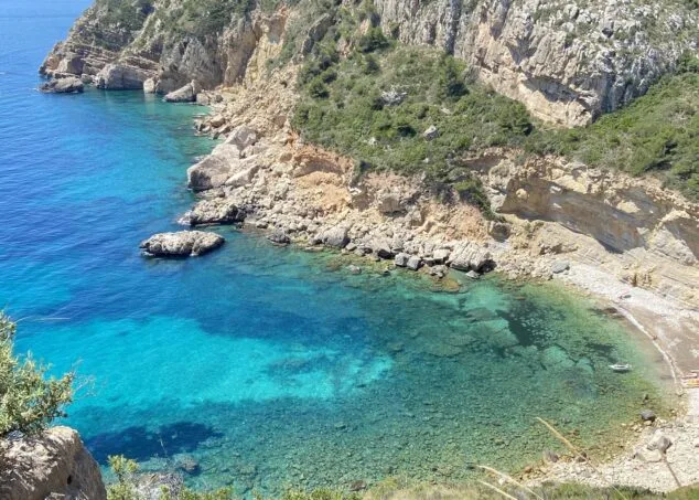 Imagen: Cala Llebeig en Benitatxell