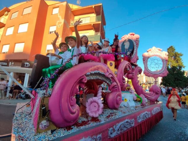 desfile de carrozas comparsas y cavalcadures soledat 2022 82
