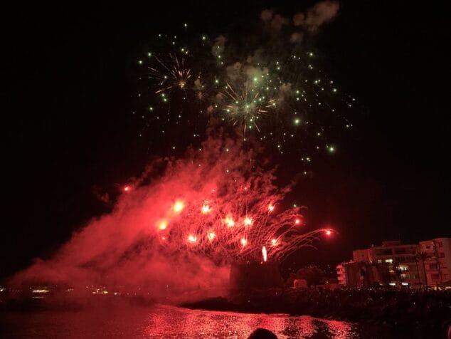 espectaculo piromusical en las fiestas de moraira 03