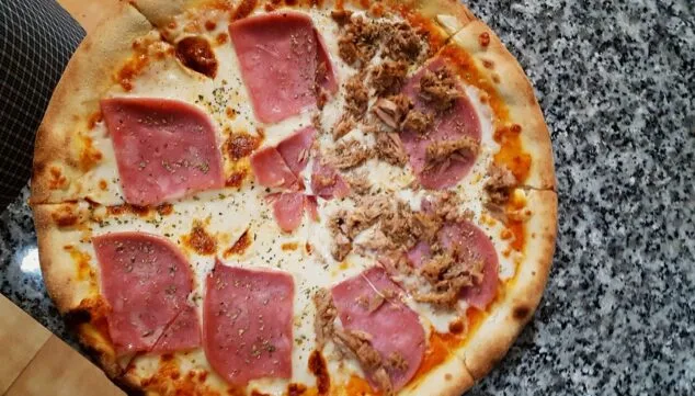 gran variedad de pizzas caseras