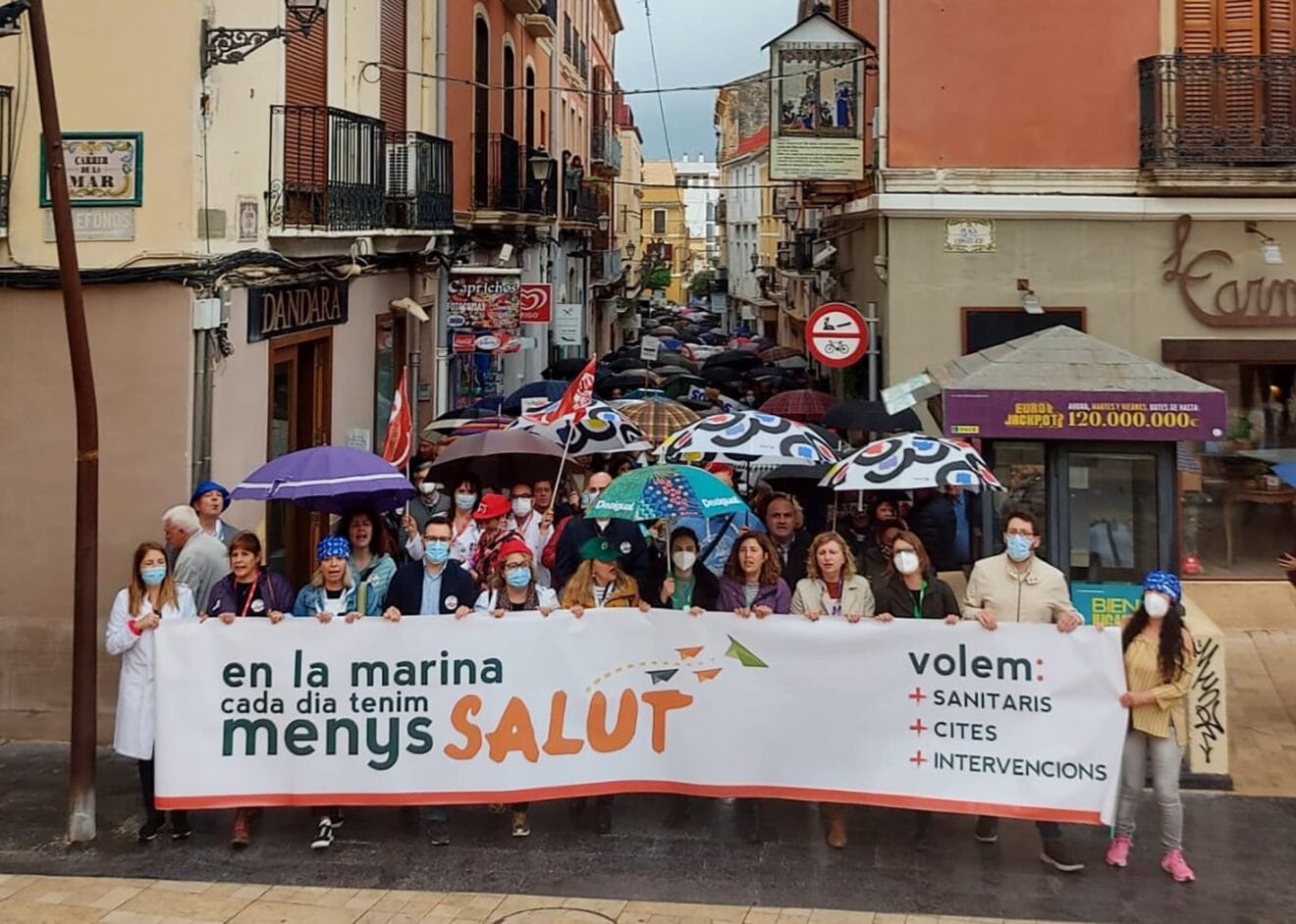 Manifestación en Dénia el pasado 4 de mayo convocada por el Comité de Empresa de Marina Salud