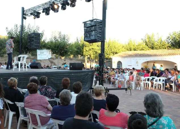 monologo de eugeni alemnay en las fiestas de la font santa 2017