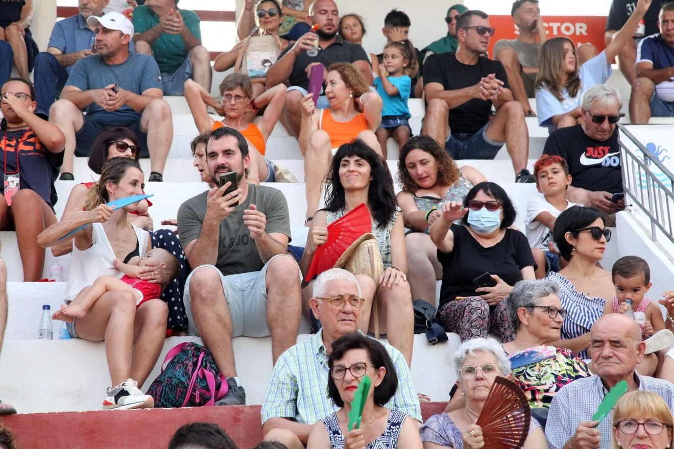 Peñas y quintadas en las fiestas de Sant Jaume de Ondara 22