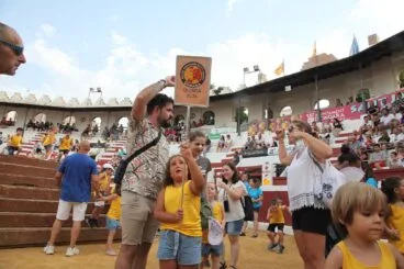 Peñas y quintadas en las fiestas de Sant Jaume de Ondara 26