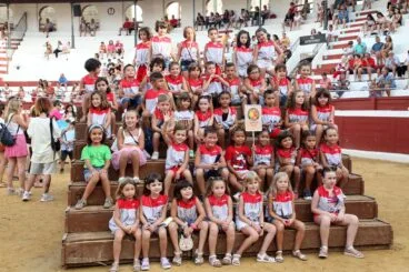 Peñas y quintadas en las fiestas de Sant Jaume de Ondara 27