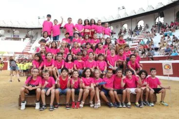 Peñas y quintadas en las fiestas de Sant Jaume de Ondara 29