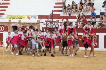 Peñas y quintadas en las fiestas de Sant Jaume de Ondara 36
