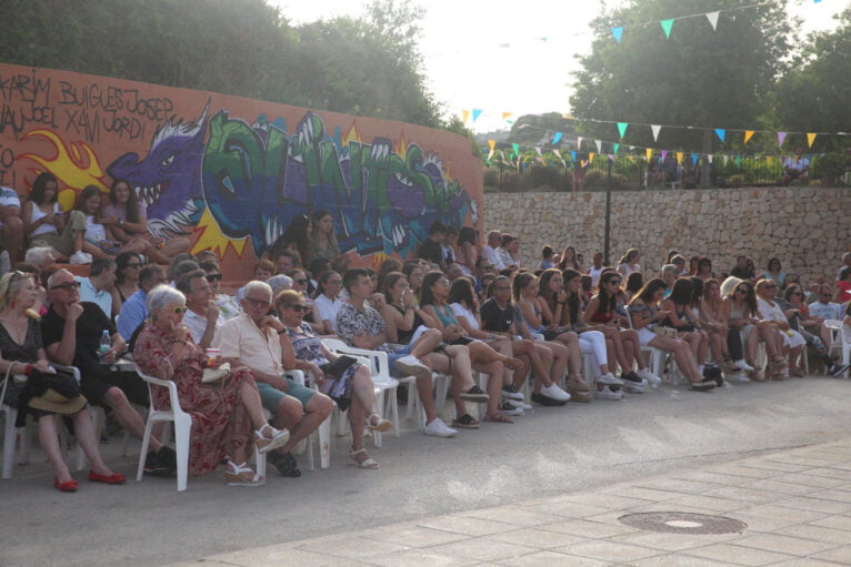 Público asistente a la presentación de Quintos de la Font Santa 2023