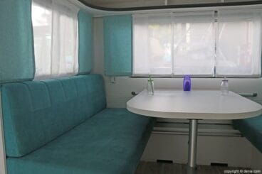 Comedor de caravana en Carvisa