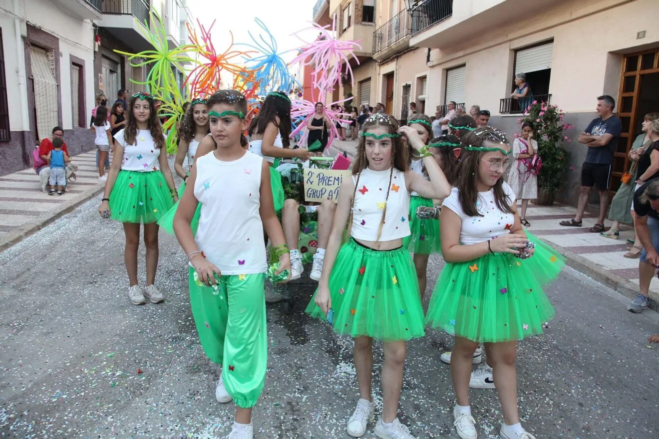 Desfile de carrozas en las fiestas de Gata de Gorgos 27