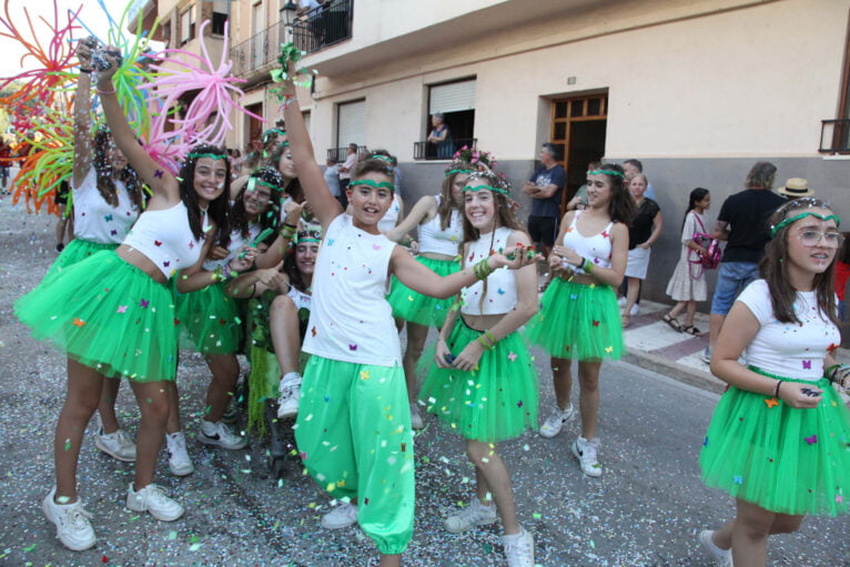 Desfile de carrozas en las fiestas de Gata de Gorgos 29