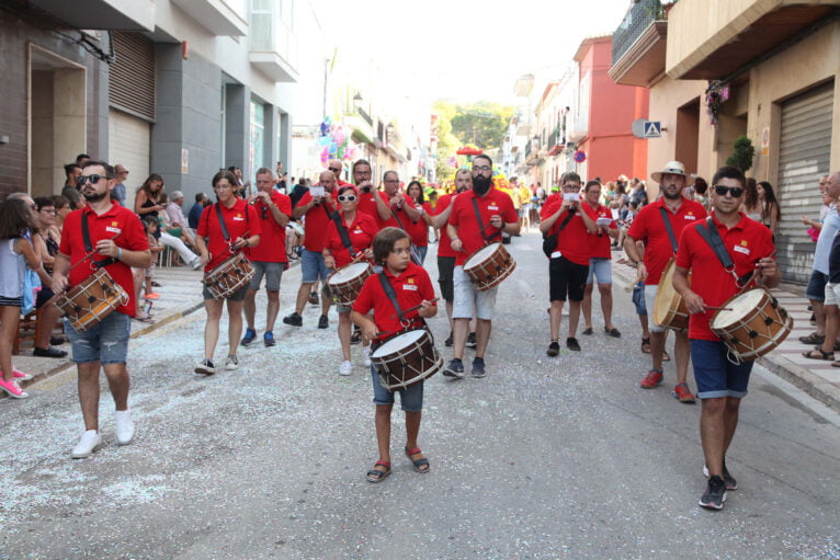 Desfile de carrozas en las fiestas de Gata de Gorgos 31