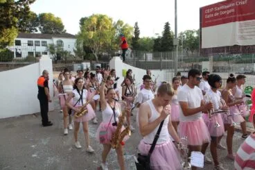 Desfile de carrozas en las fiestas de Gata de Gorgos 81