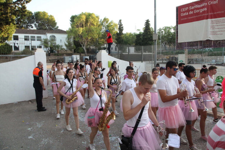 Desfile de carrozas en las fiestas de Gata de Gorgos 81