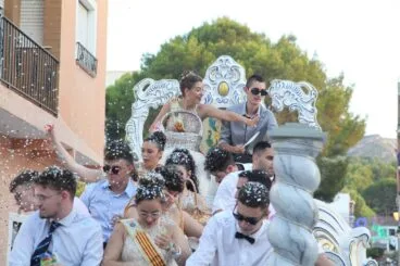 Desfile de carrozas en las fiestas de Gata de Gorgos 94