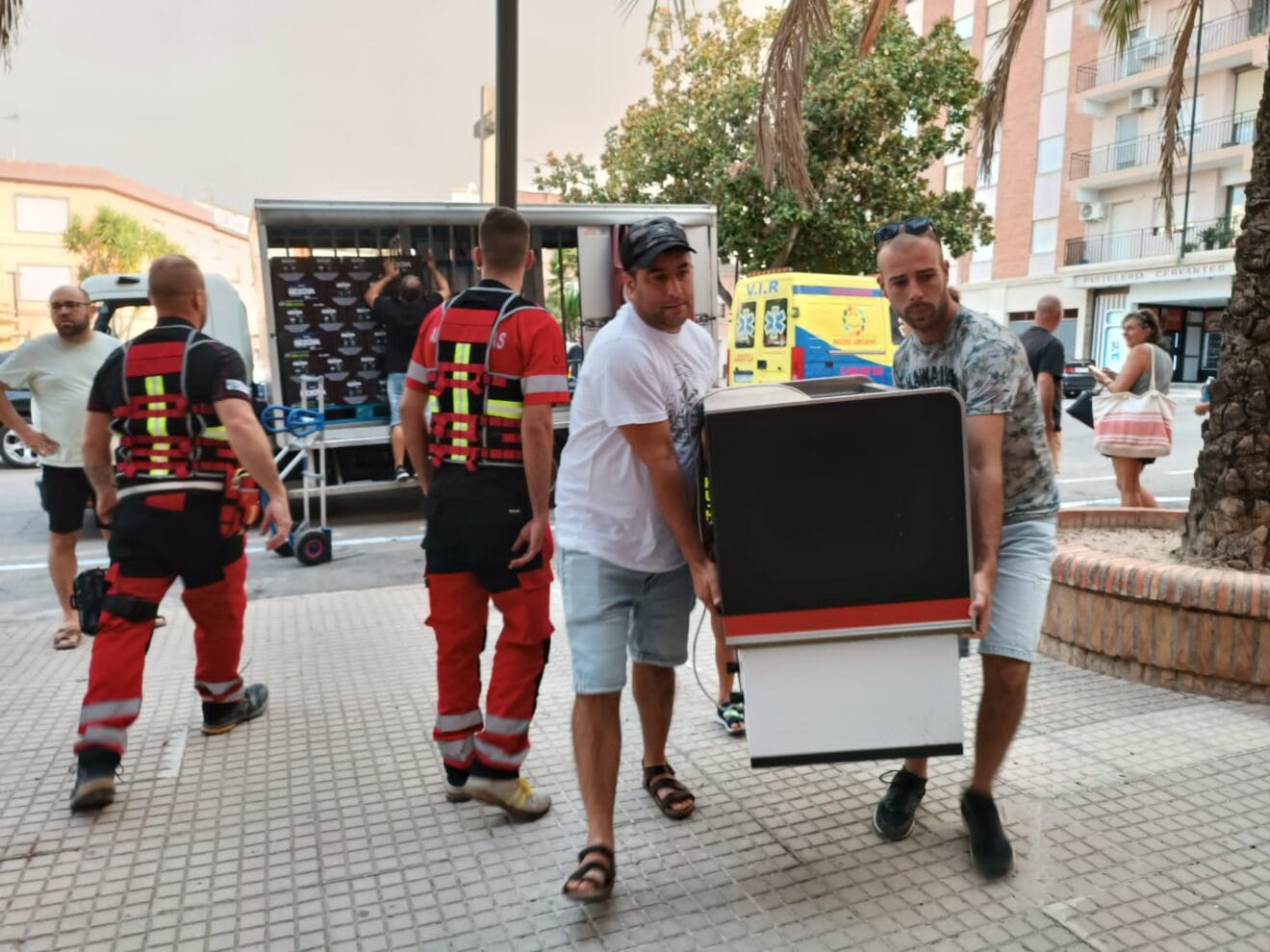 Despliegue solidario en Pego