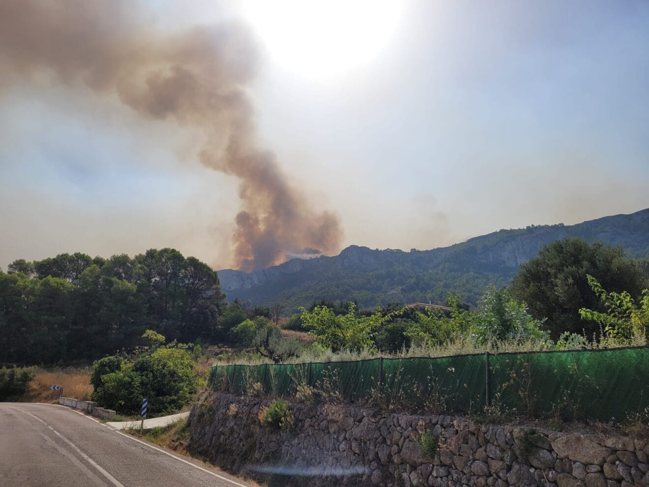 El incendio visto desde Benialí