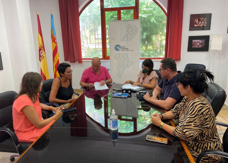 Firma del convenio entre el Ayuntamiento de Teulada-Moraira y la Unión Gremial