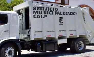 foto difundida por el psoe de calp sobre la municipalizacion del contrato de gestion de rsu