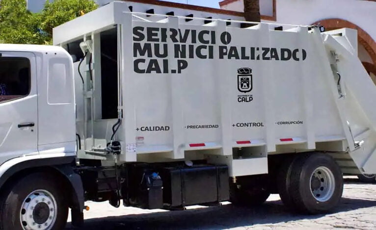 Foto difundida por el PSOE de Calp sobre la municipalización del contrato de gestión de RSU