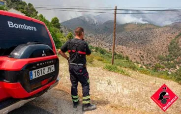 Imágenes del incedio en Vall d’Ebo la tarde del miércoles 17 de agosto