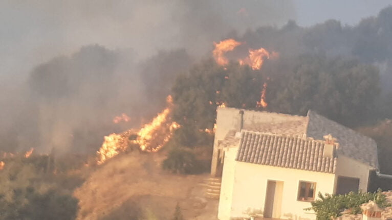Incendio en la Vall de Laguar