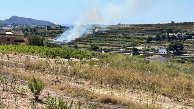 incendio entre bancales de teulada moraira