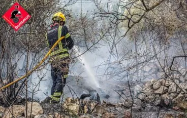 Labores de extinción del incendio