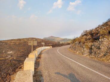 Terreno calcinado de Pego a Vall d’Ebo martes 16 de agosto 25