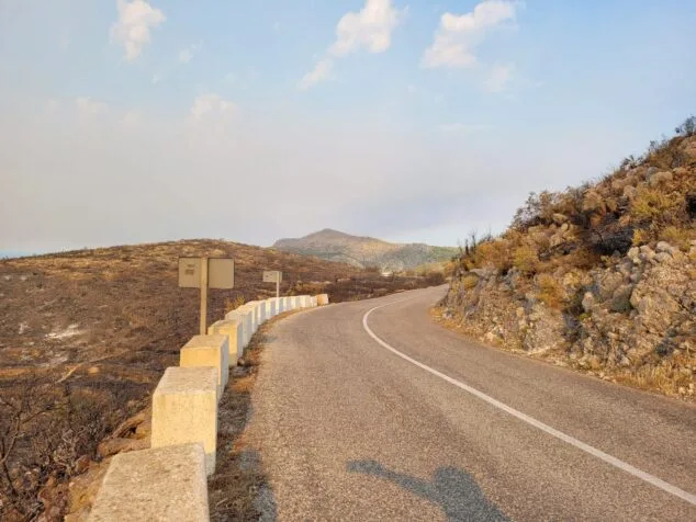 terreno calcinado de pego a vall debo martes 16 de agosto 25