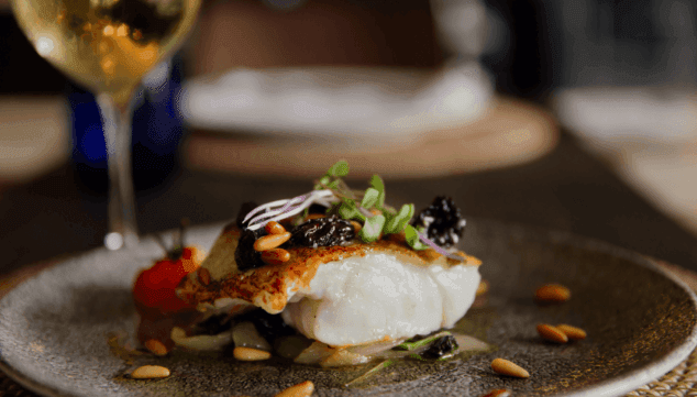 bacalao fresco con ciruelas en mediterrasian