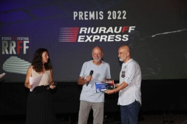 Fabián Llisterri recibiendo el premio