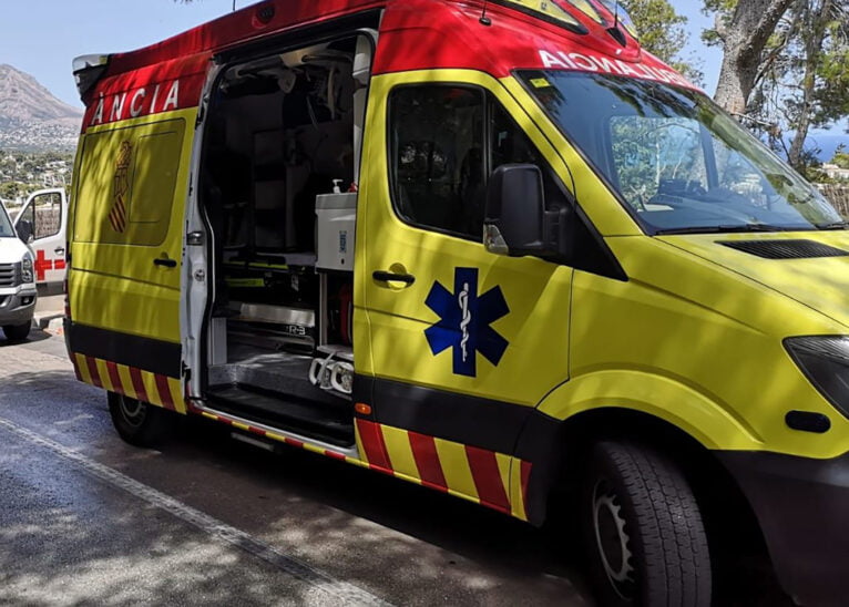 Foto de archivo de ambulancia SAMU