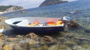 patera interceptada en la cala de la barraca