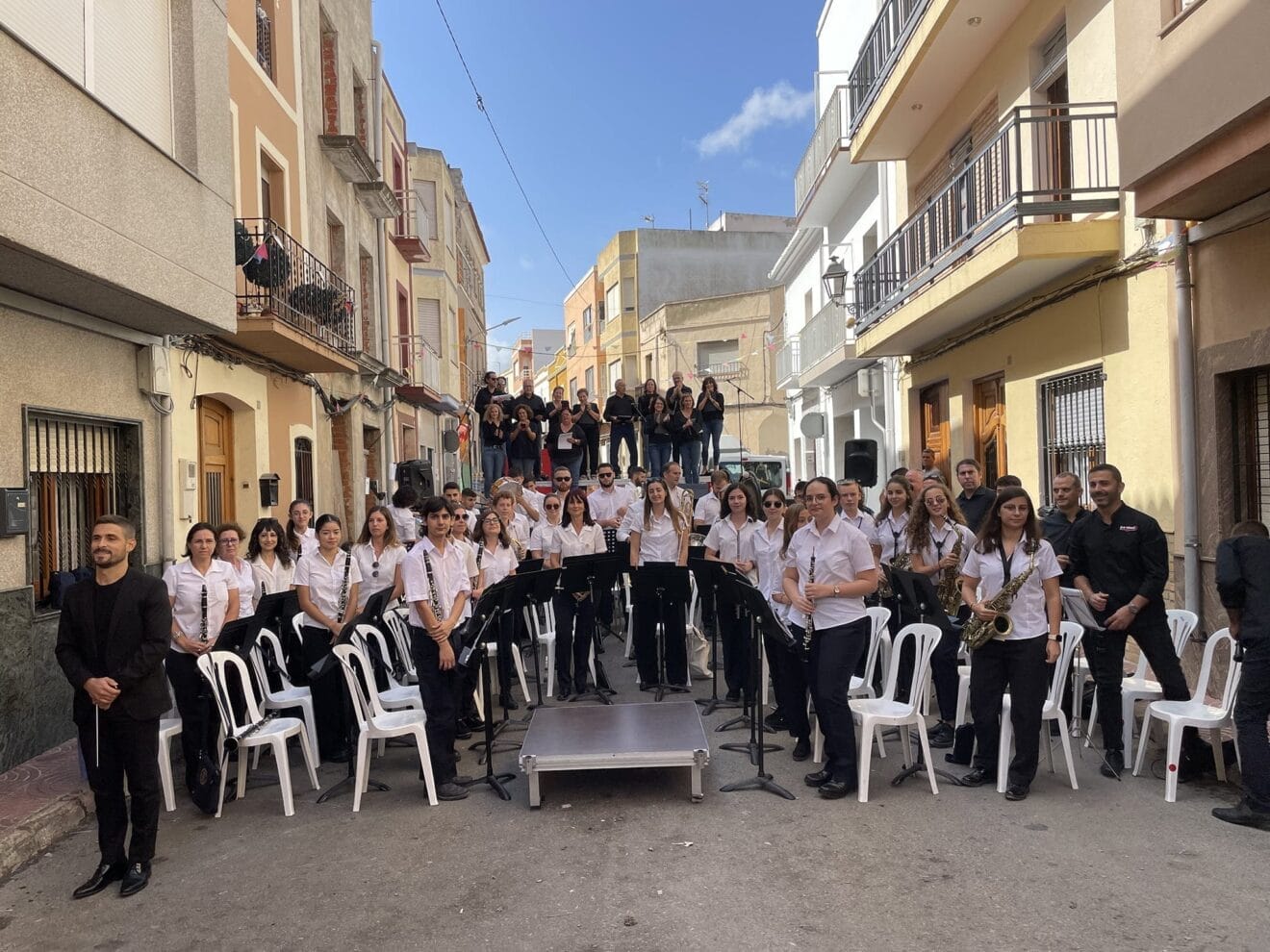 Asociaciones musicales de Benitatxell en el 9 d'Octubre