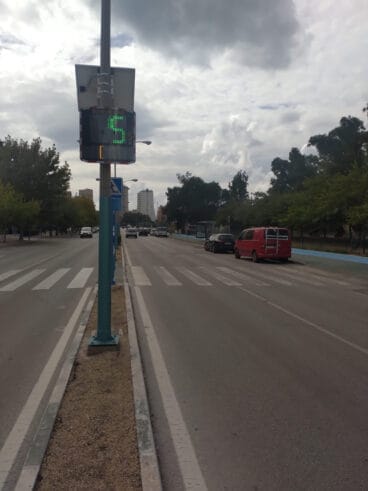 El primero de los radares pedagógicos instalados en Calp