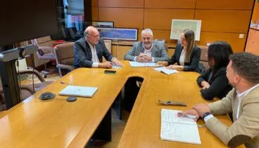 encuentro entre el ayuntamiento de pego y carreteras