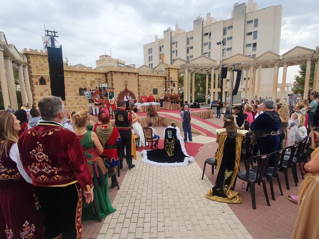 Misa en los Moros y Cristianos de Calp - Ajuntament de Calp