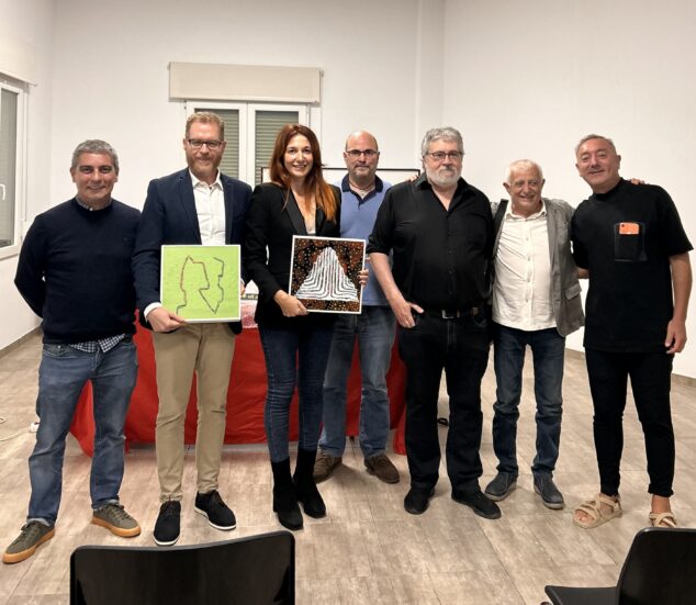 Imagen: Premiados en el Concurso literario de La Vall de Laguar