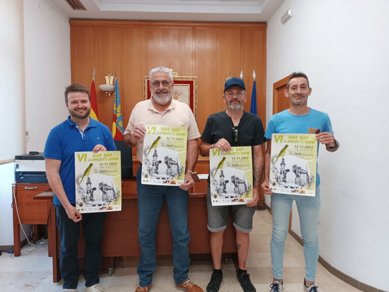 Presentanción de la sexta edición del campeonato de canarios 'Llarguet' en Pego