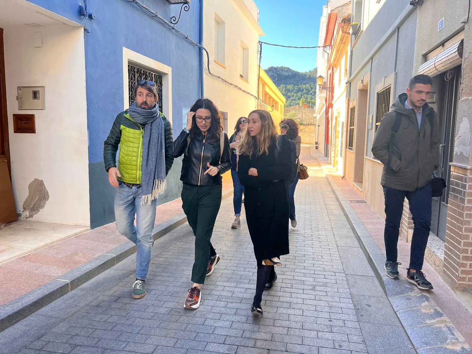 aitana mas en la visita a orba