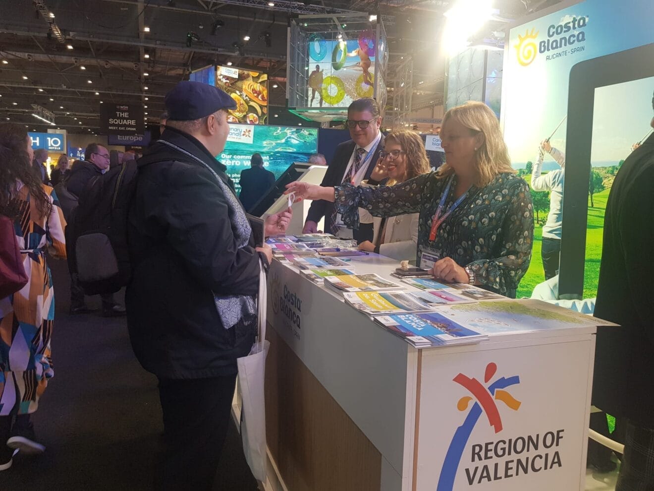 Calp presente en el feria de turismo de Londres