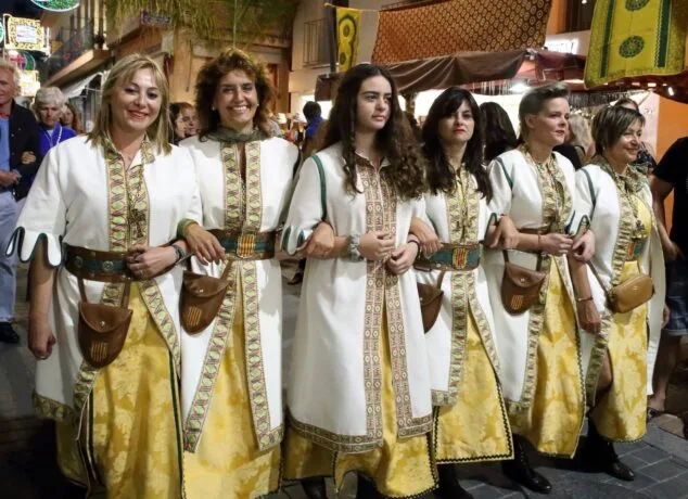fila de moros y cristianos de moraira
