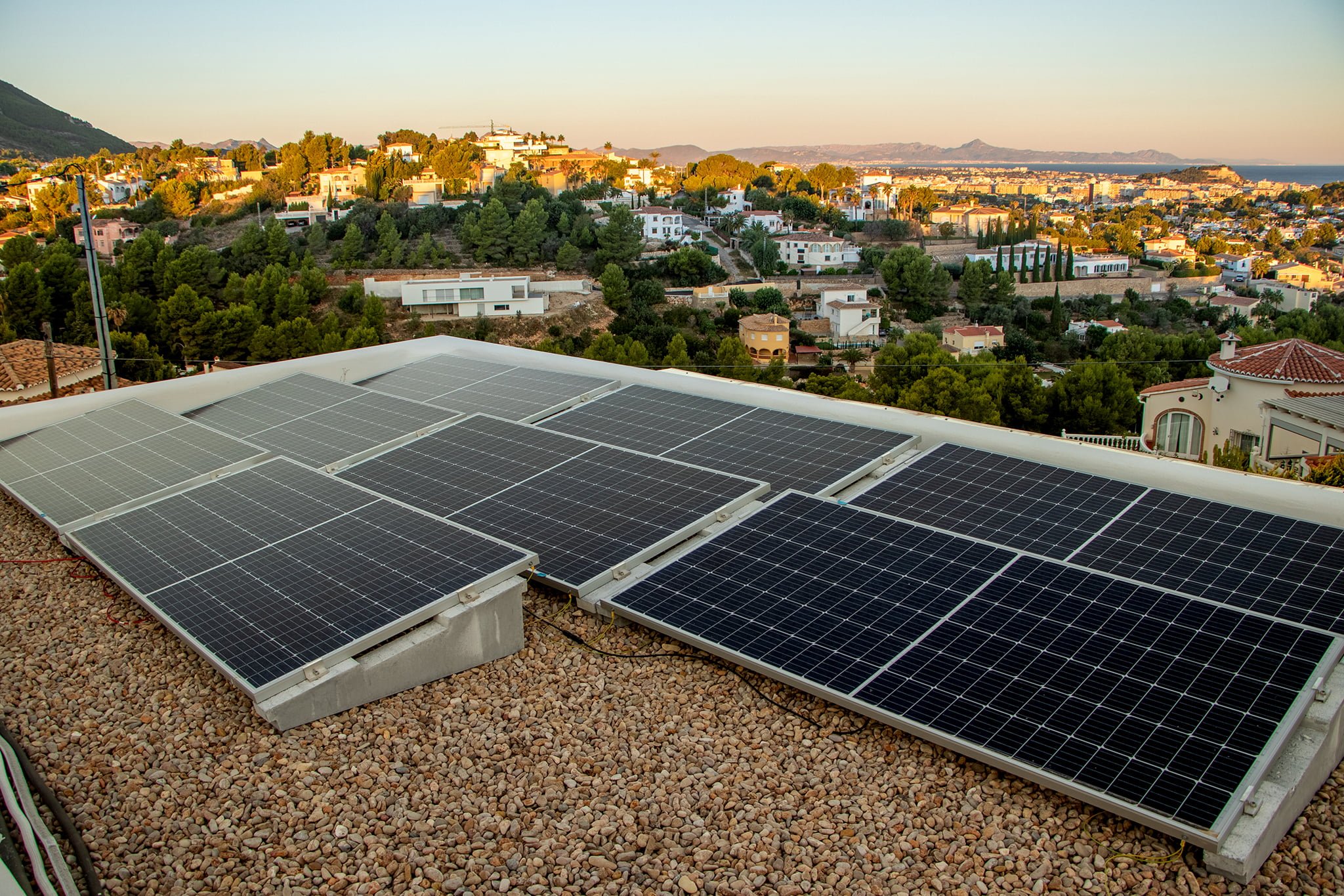 Instalación solar renovable en Jávea – SUN & PROJECTS