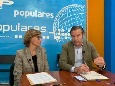 nando pastor y rosa cardona critican los presupuestos de la generalitat para la marina alta