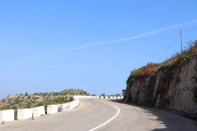 Les Valls de la Marina Alta desean renacer: ¿cuándo se recuperarán las montañas tras el gran incendio? 23 paisaje en la vall debo dos meses despues del incendio 10