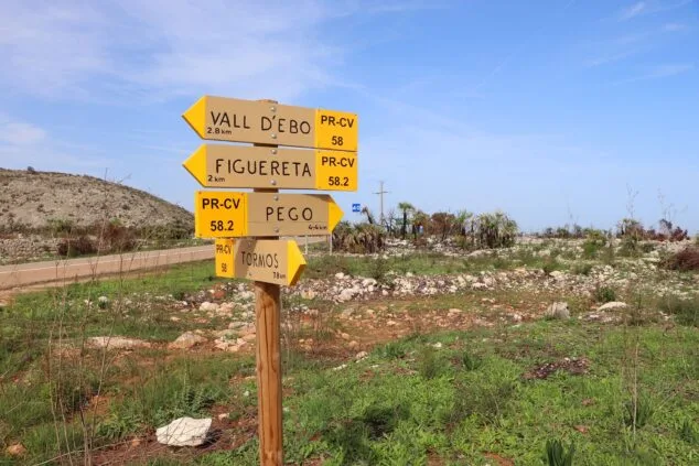 Les Valls de la Marina Alta desean renacer: ¿cuándo se recuperarán las montañas tras el gran incendio? 61 paisaje en la vall debo dos meses despues del incendio 48