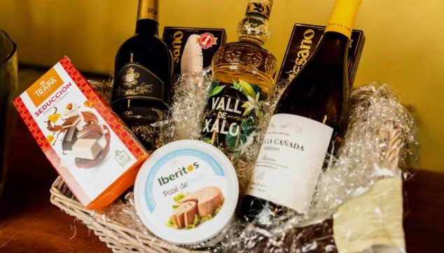 regala las cestas de navidad de bodega aguilar