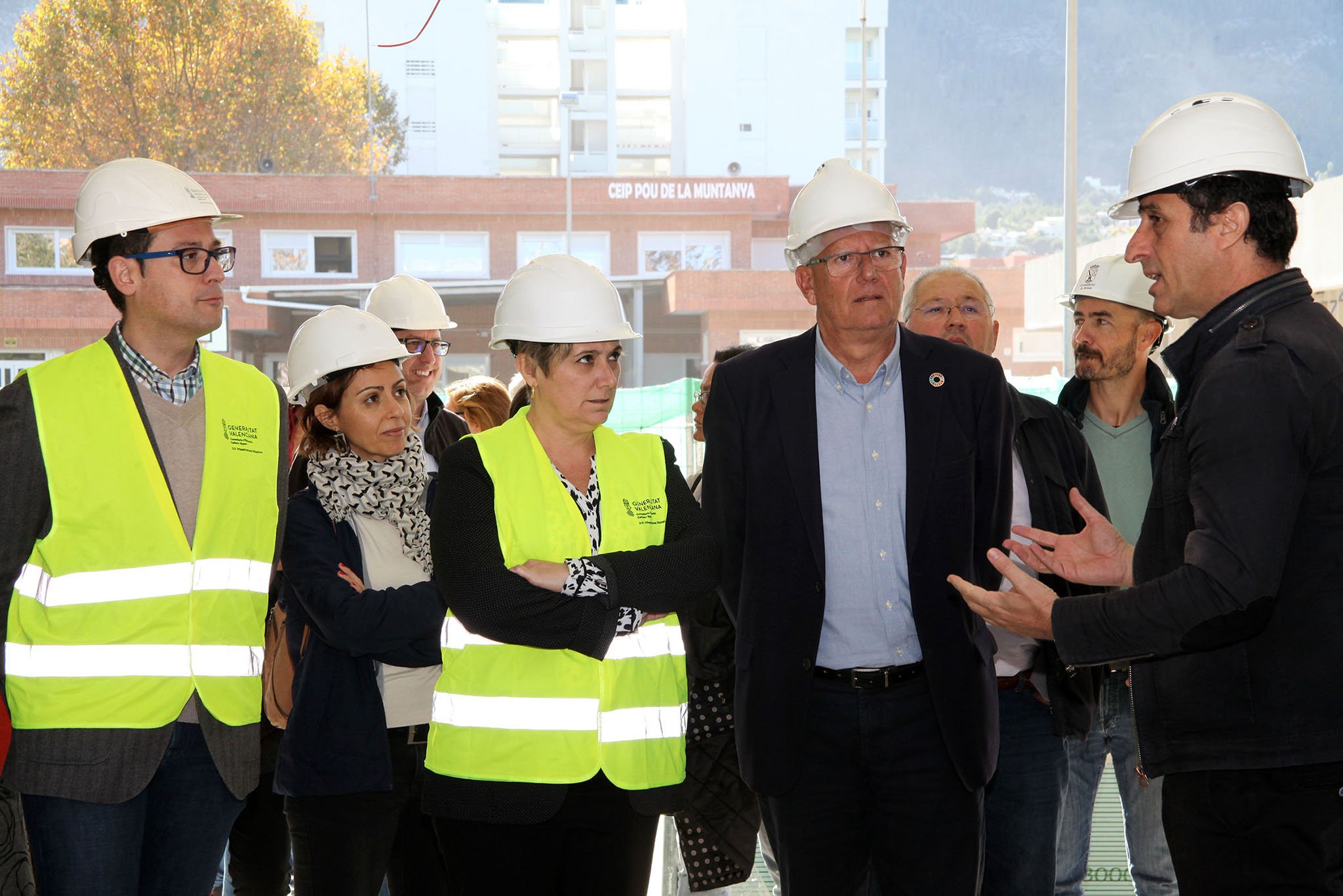 visita de la consellera tamarit al pou de la muntanya