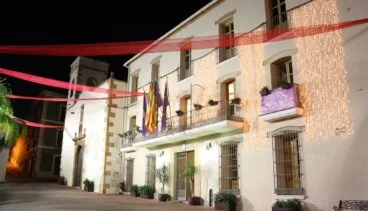 ayuntamiento de ondara decorado por navidad